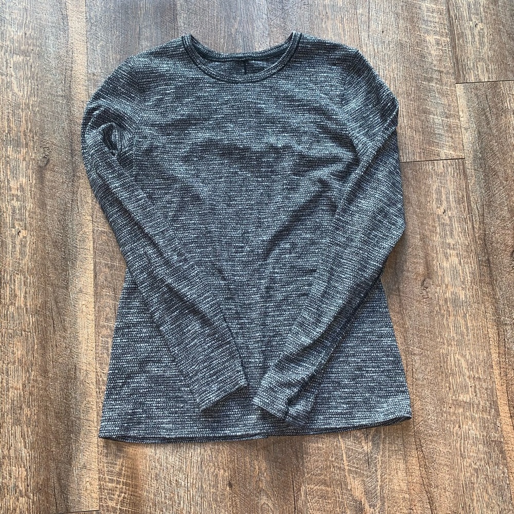 Lululemon layering top
